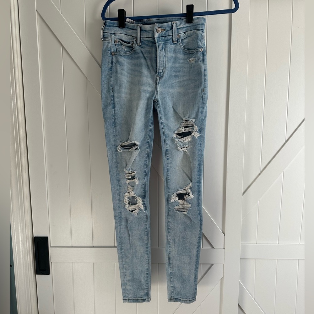 American Eagle Hi-Rise Jegging Jeans – Size 4 – Distressed – Luxe Stretch